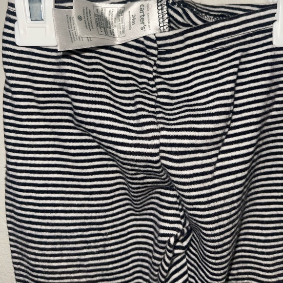 Carters, baby girl pajamas set, size 24M - Picture 4 of 4